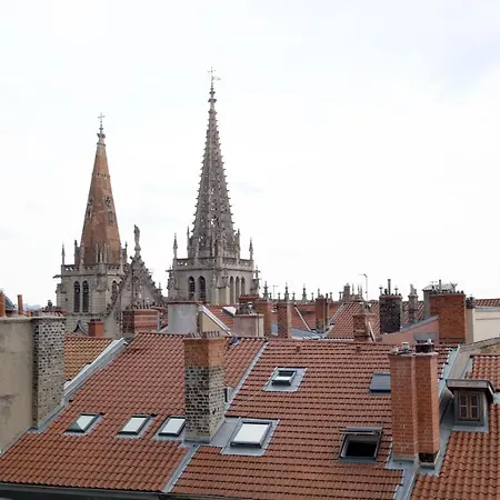 Honore Suite Saint Antoine Lyon Buitenkant foto